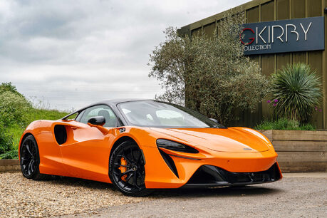 McLaren Artura PHEV