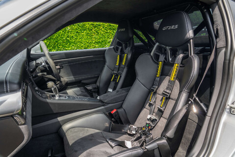 Porsche 911 GT3 RS 9