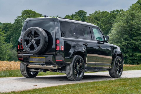 Land Rover Defender P400e XS Edition 4