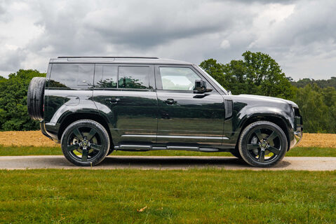 Land Rover Defender P400e XS Edition 3