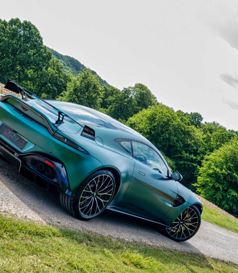 Aston Martin Vantage F1 Edition 1