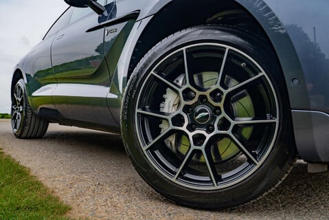 Aston Martin DBX 1913 Edition 1/500 6
