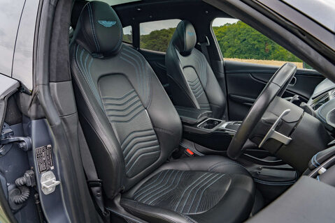 Aston Martin DBX 1913 Edition 1/500 11