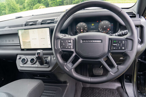 Land Rover Defender D350 X-Dynamic HSE Hardtop Obsidian WideTrak 10