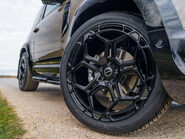 Land Rover Defender D250 X-Dynamic SE HardTop Obsidian WildTrak 6