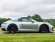 Porsche 911 Targa 4 GTS PDK 24