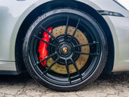 Porsche 911 Targa 4 GTS PDK 5