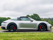 Porsche 911 Targa 4 GTS PDK 24