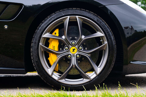 Ferrari GTC4 Lusso 3.8 T 5