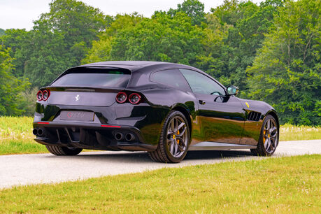 Ferrari GTC4 Lusso T