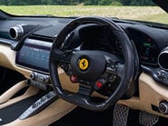 Ferrari GTC4 Lusso T 14