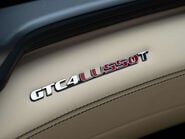 Ferrari GTC4 Lusso T 21