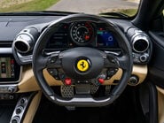 Ferrari GTC4 Lusso T 13