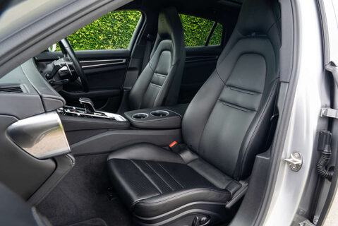 Porsche Panamera 4 E-Hybrid Platinum Edition 25