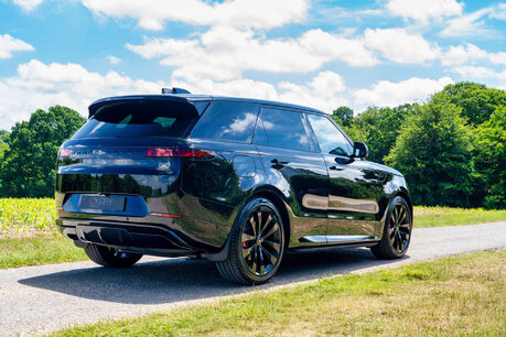 Land Rover Range Rover Sport D300 Dynamic SE