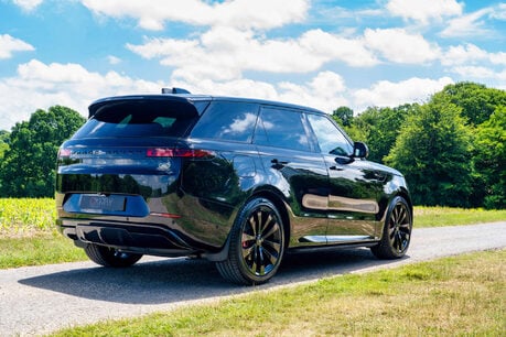 Land Rover Range Rover Sport D300 Dynamic SE