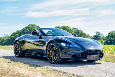 Aston Martin Vantage Roadster 2