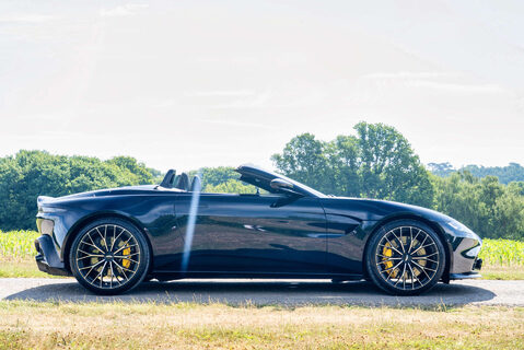 Aston Martin Vantage Roadster 3