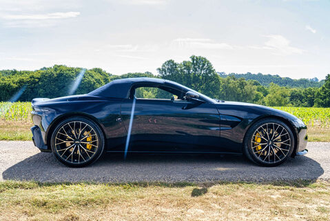 Aston Martin Vantage Roadster 21