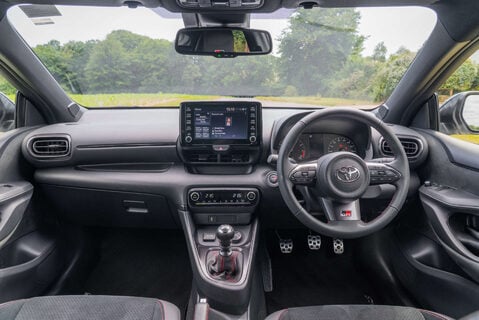 Toyota GR Yaris Circuit 12