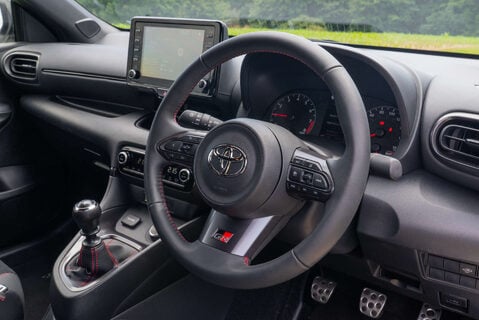Toyota GR Yaris Circuit 14