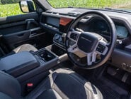 Land Rover Defender D350 HSE HardTop 9