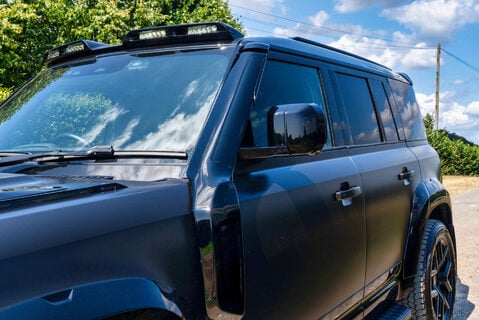 Land Rover Defender D350 HSE HardTop 21