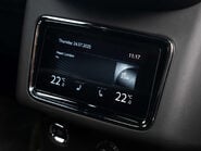 Bentley Bentayga 4.0 Bentayga V8 17