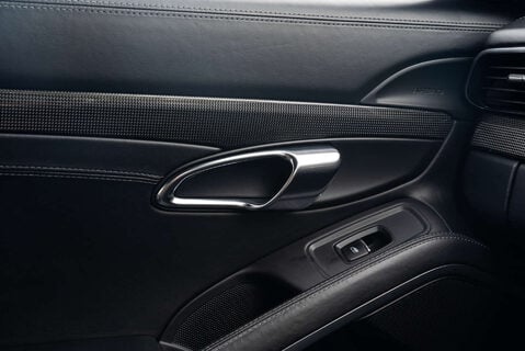 Porsche 911 3.0 911 Carrera S PDK 16
