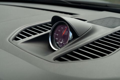 Porsche 911 3.0 911 Carrera S PDK 23