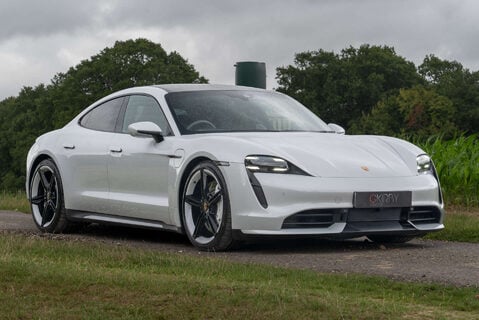 Porsche Taycan Taycan Turbo 2