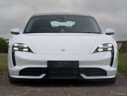 Porsche Taycan Taycan Turbo 22
