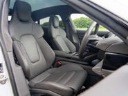 Porsche Taycan Taycan Turbo 11