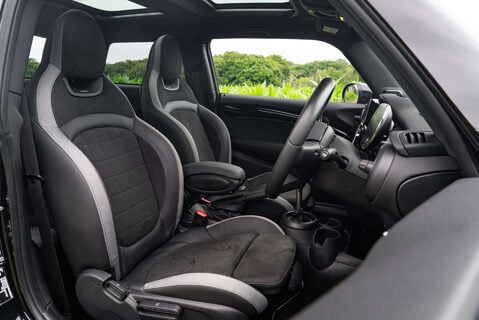 Mini Hatch John Cooper Works 1TO6 Edition 11