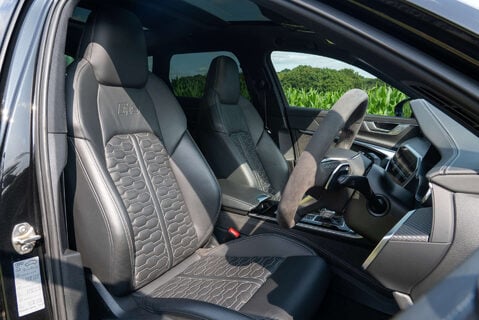 Audi RS6 Carbon Black Urban 8