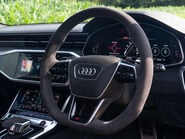 Audi RS6 Carbon Black Urban 11