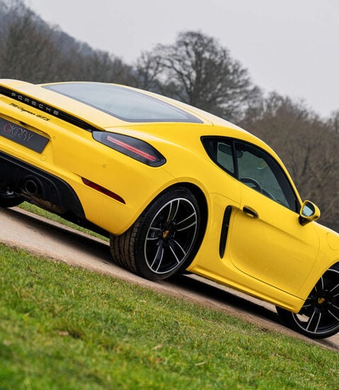 Porsche 718 Cayman GTS 1