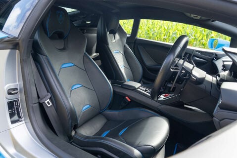 Lamborghini Huracan LP640-4 EVO Coupe 22