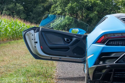 Lamborghini Huracan LP640-4 EVO Coupe 13