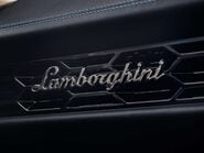 Lamborghini Huracan LP640-4 EVO Coupe 33
