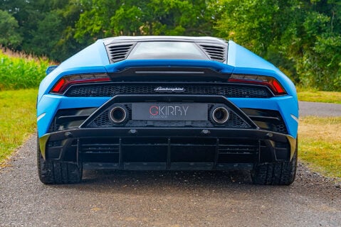 Lamborghini Huracan LP640-4 EVO Coupe 36