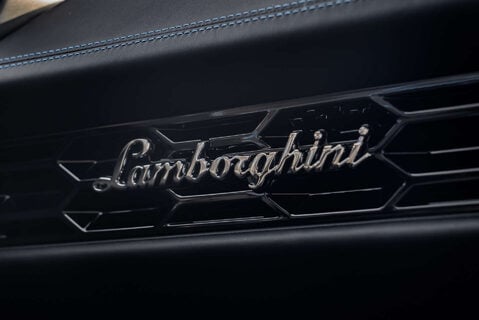 Lamborghini Huracan LP640-4 EVO Coupe 18