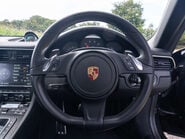 Porsche 911 Targa 4 GTS PDK 12