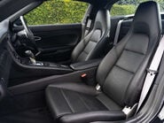 Porsche 911 Targa 4 GTS PDK 9
