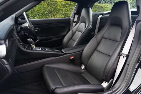 Porsche 911 Targa 4 GTS PDK 9