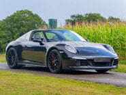 Porsche 911 Targa 4 GTS PDK 2
