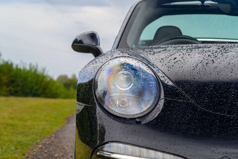 Porsche 911 Targa 4 GTS PDK 17