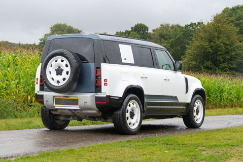 Land Rover Defender D250 SE County Edition 4
