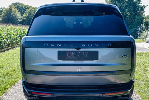 Land Rover Range Rover P440e SE 22