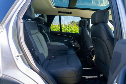 Land Rover Range Rover P440e SE 17
